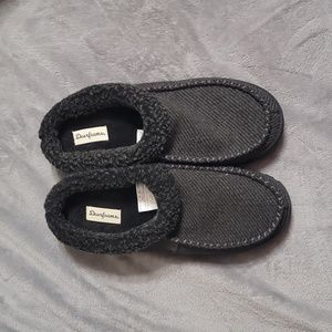 Slippers.
